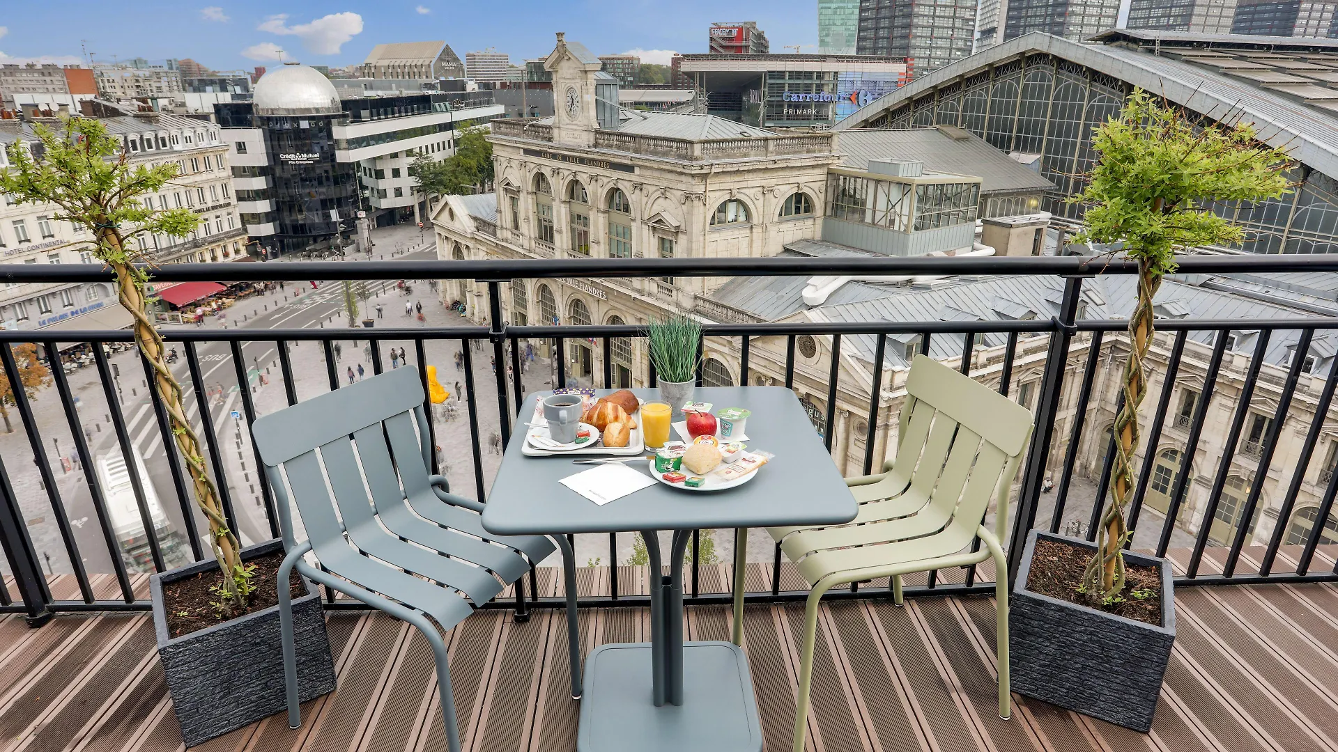9 Central Hotels Near Chateau de Flers Worth Booking