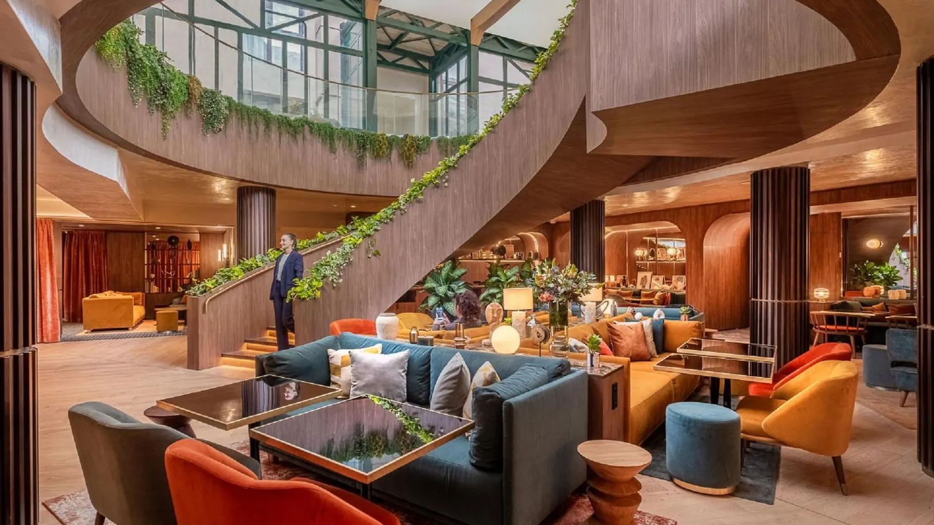 Staying Near Parc Rivière: 4 Family Hotels Compared