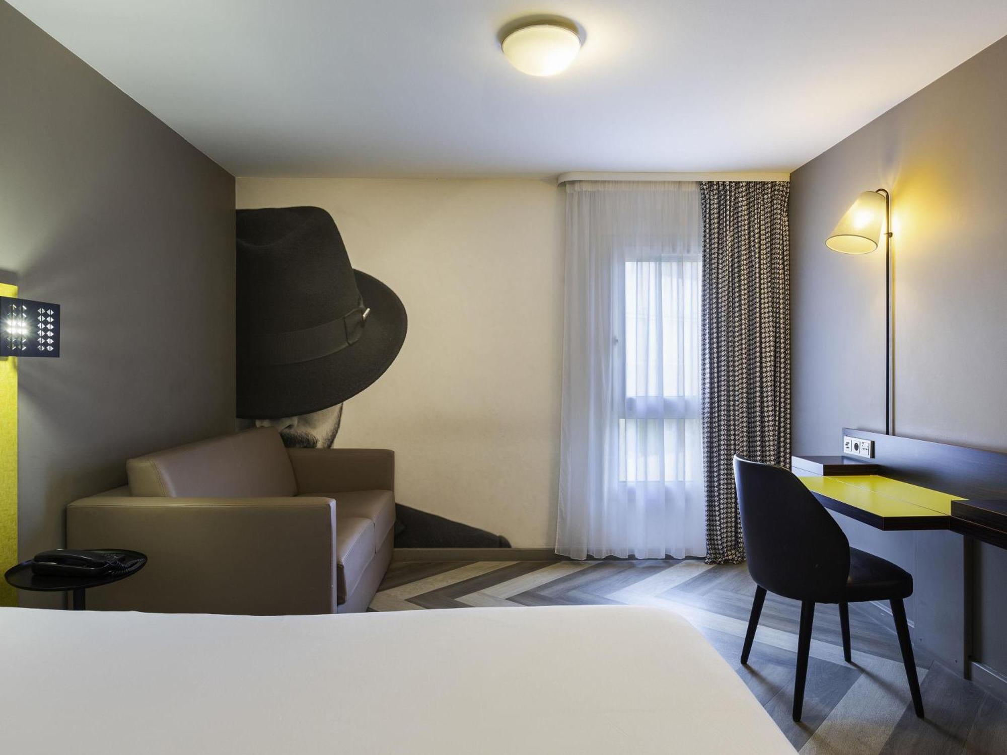 Staying Near Côte d'Azur Observatory: 14 Airport Hotels Compared
